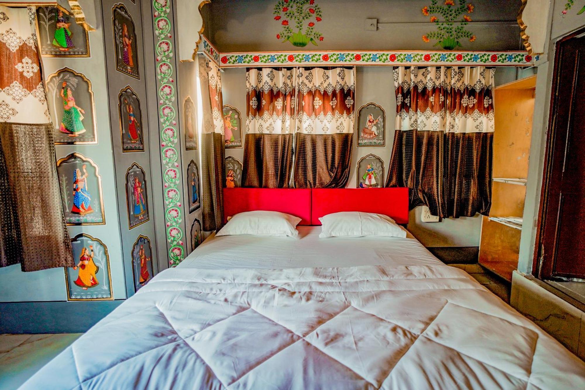Island Tower Guest House 烏代浦 外观 照片