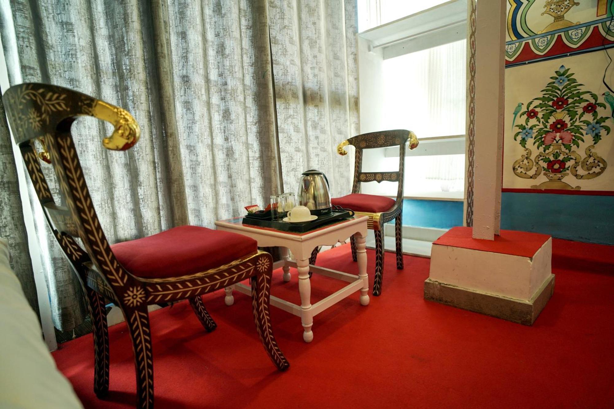 Island Tower Guest House 烏代浦 外观 照片
